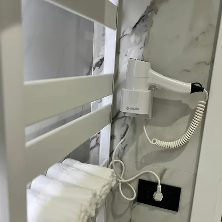 Apartment Shkreli